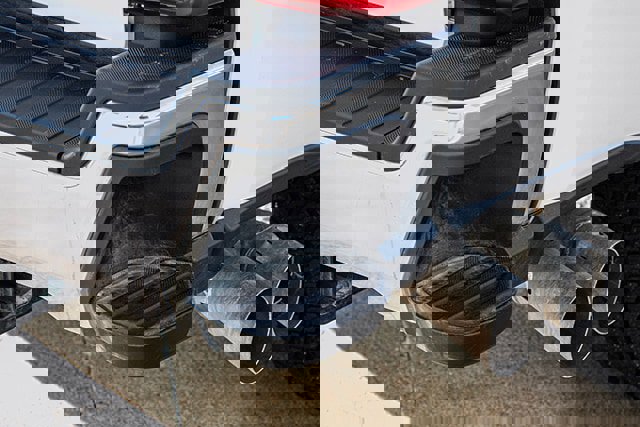 Used 2025 Ford F250 XLT w/ FX4 Off-Road Package image 21