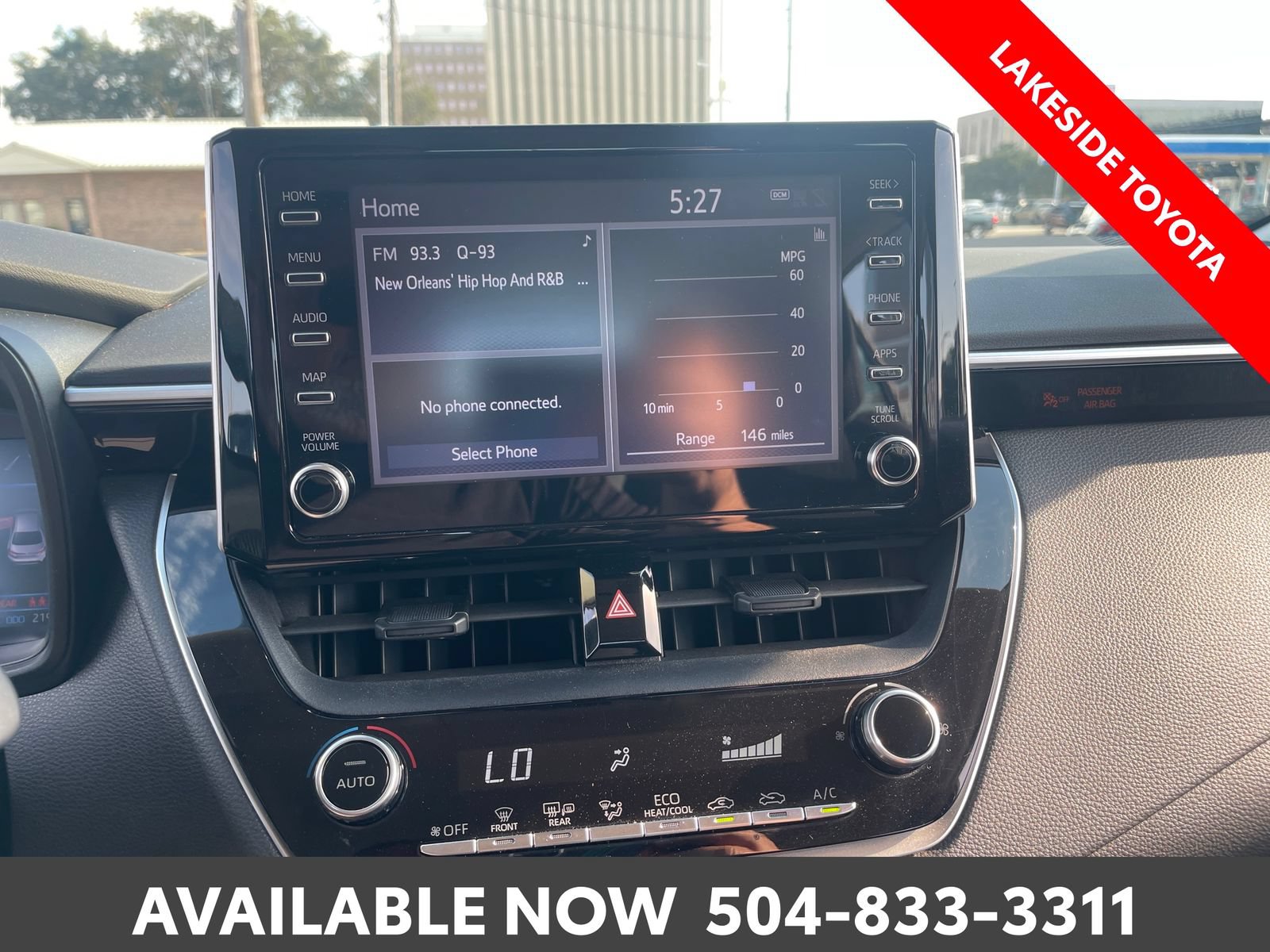 Used 2020 Toyota Corolla LE FWD image 30