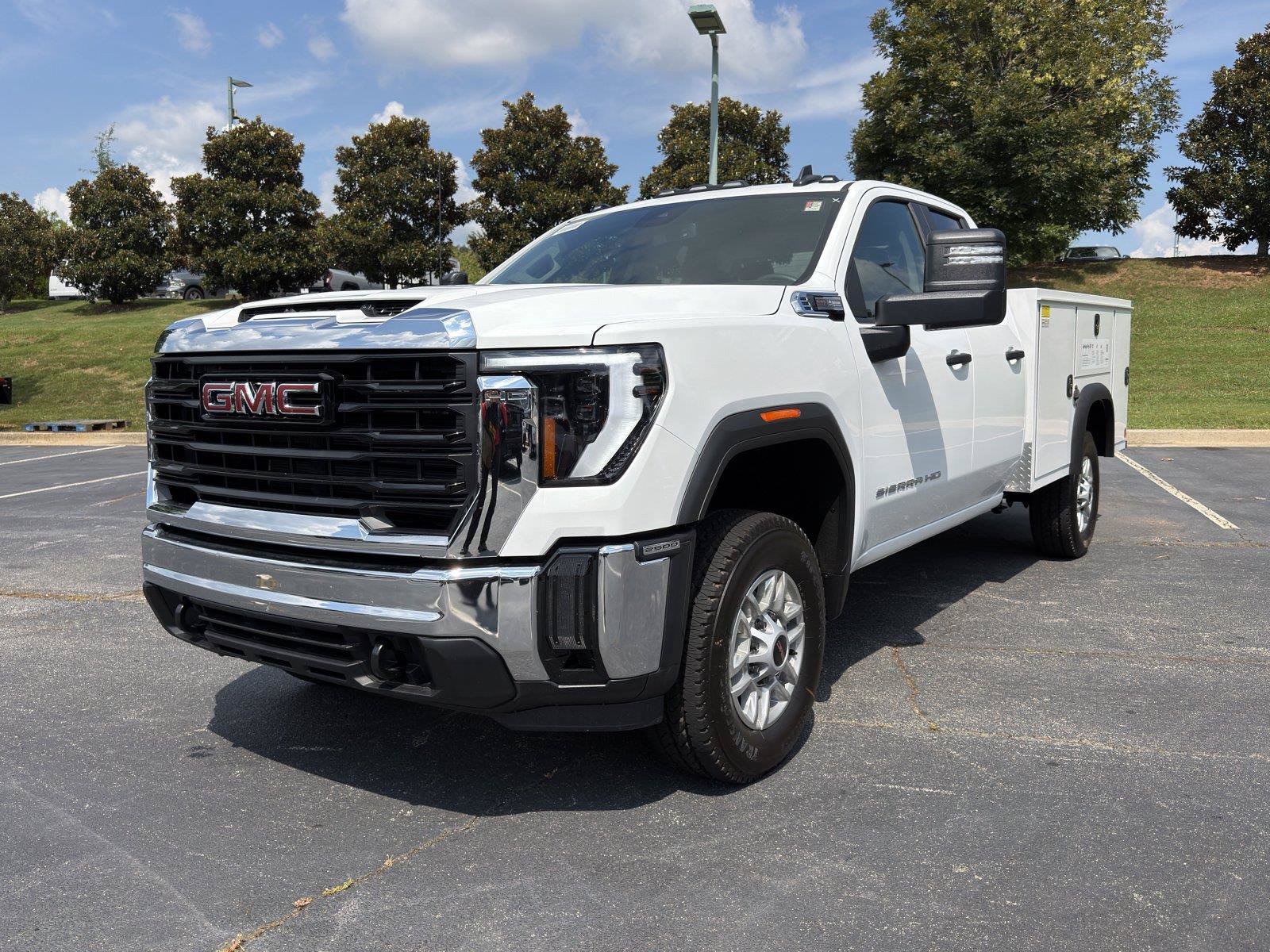 New 2026 GMC Sierra 2500 Pro w/ Convenience Package RWD image 6