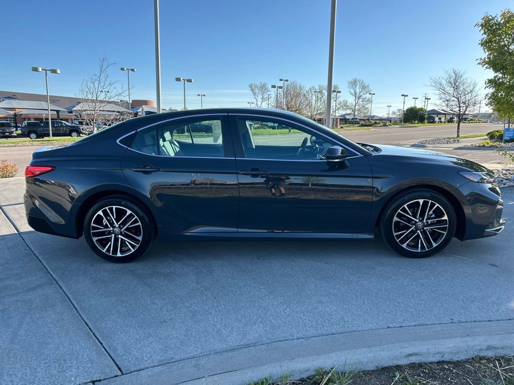 Used 2026 Toyota Camry XLE FWD image 9