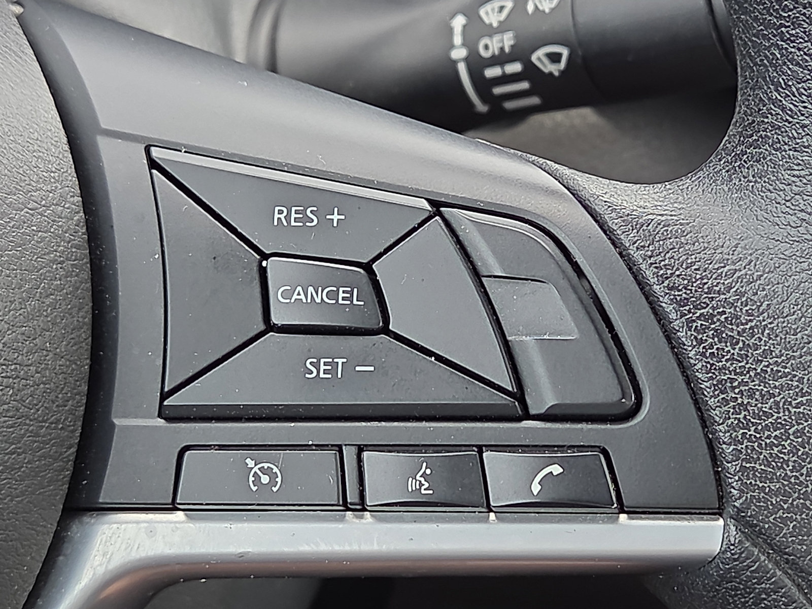 Used 2025 Nissan Altima 2.5 SV FWD image 22