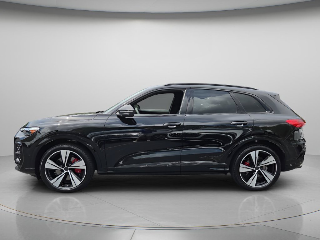 New 2026 Audi SQ5 Prestige AWD/4WD image 2