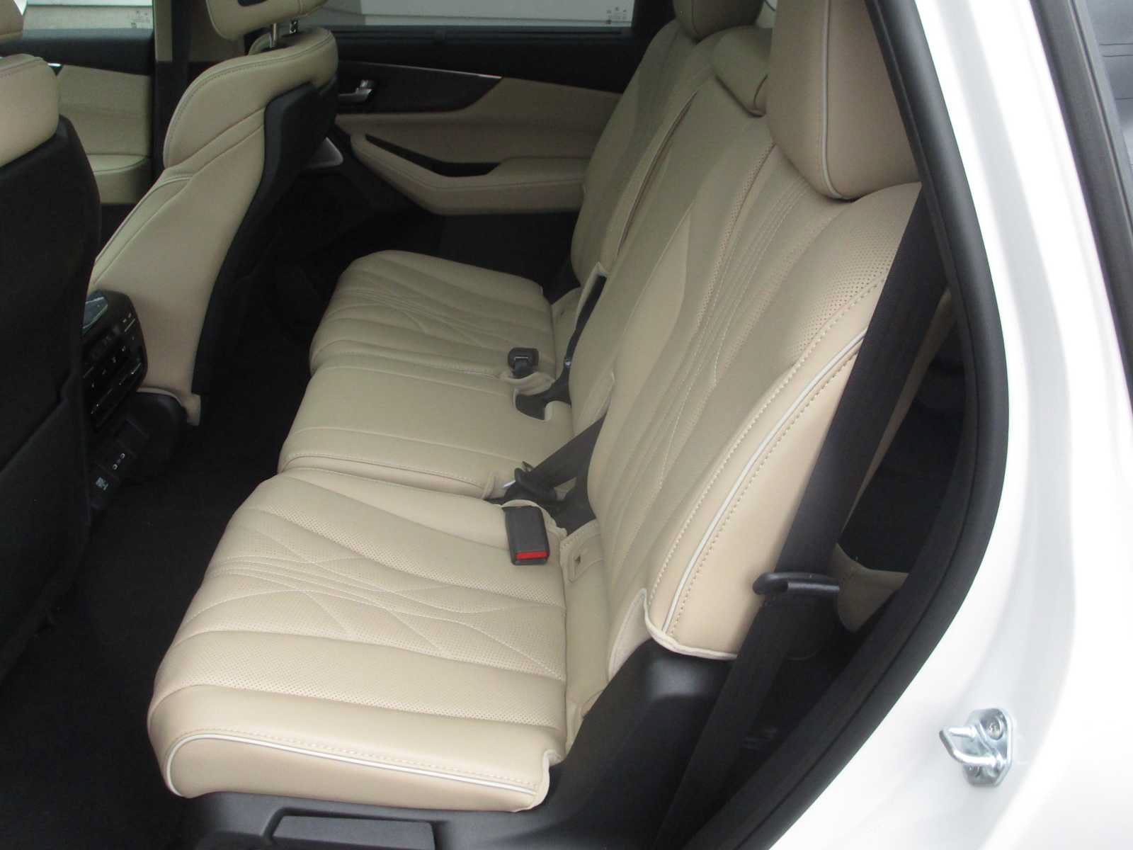 Certified 2026 Acura MDX w/ Advance Package AWD/4WD image 9
