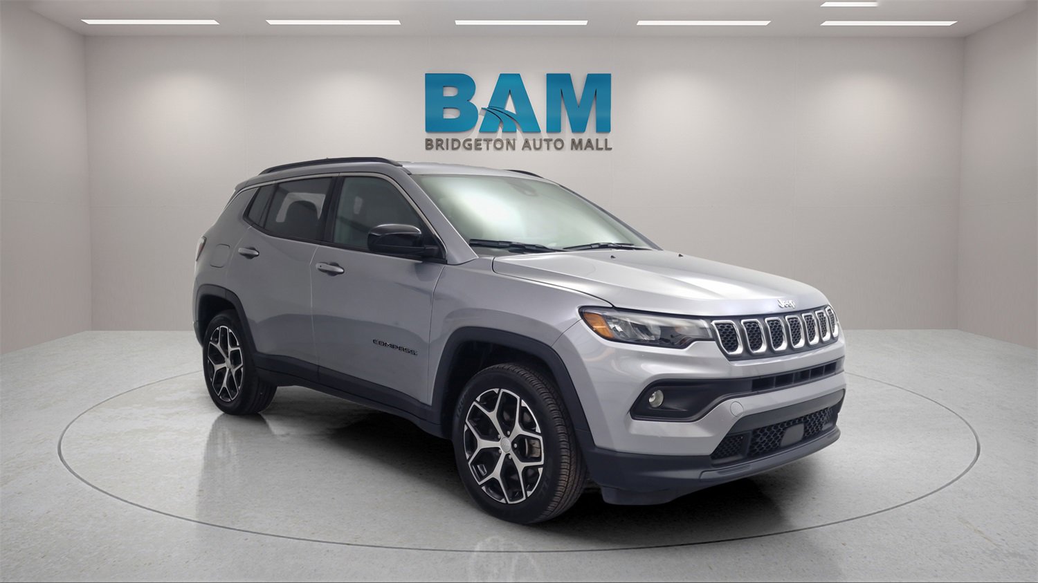 Used 2024 Jeep Compass Latitude