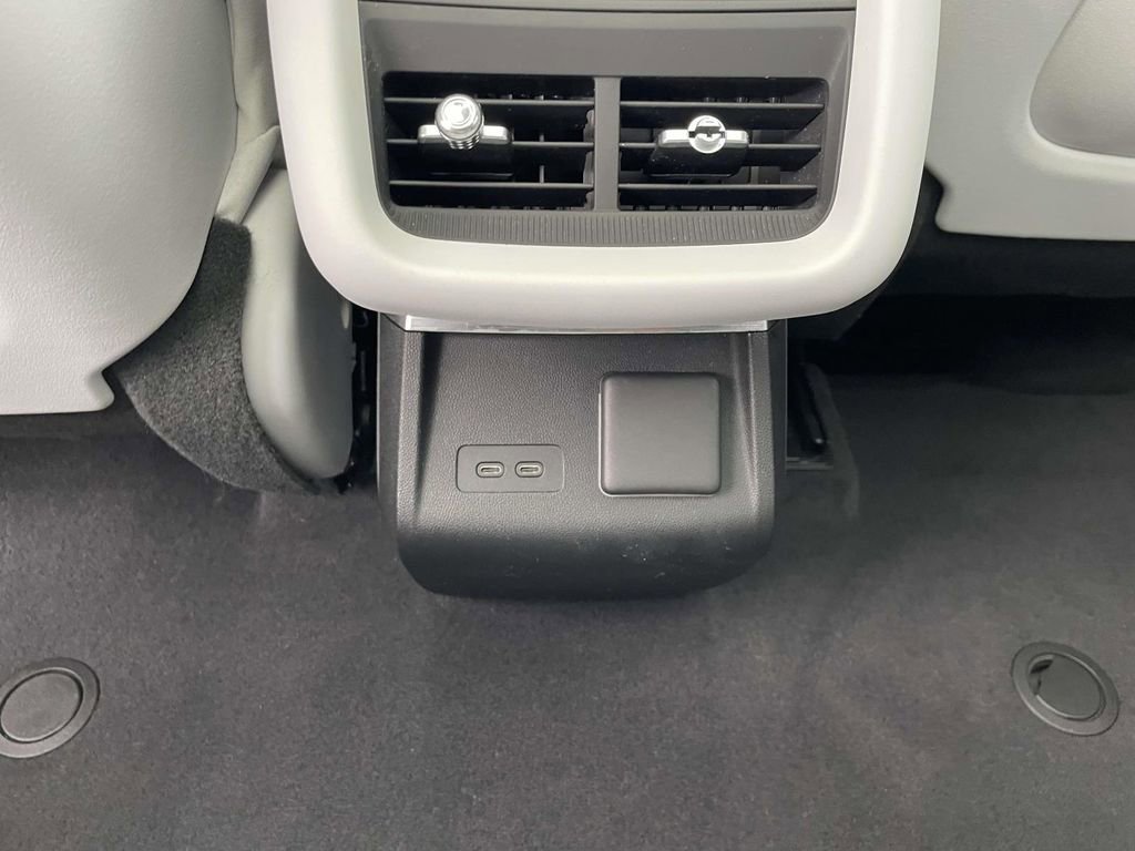 Certified 2023 Cadillac Lyriq Luxury image 13