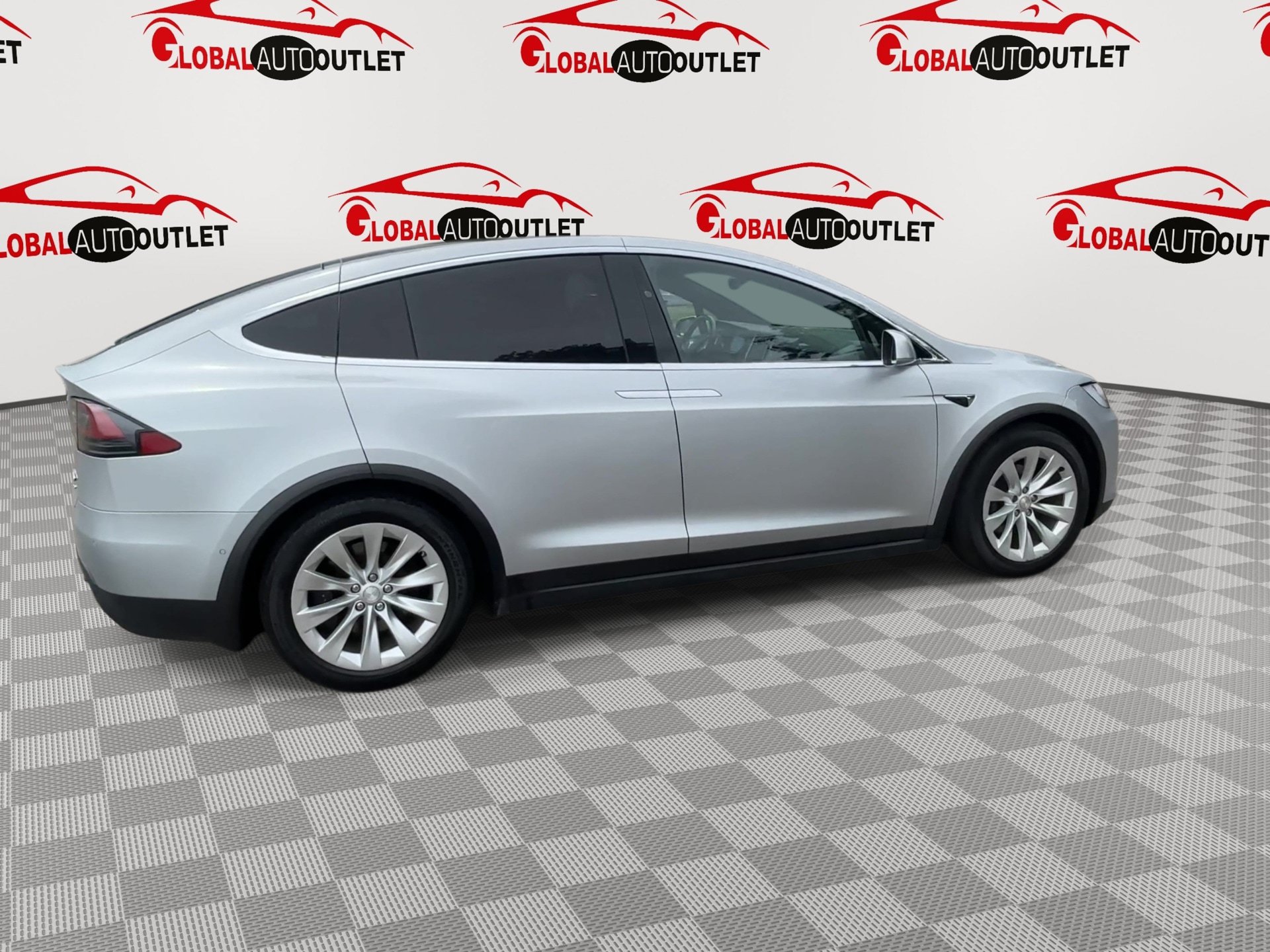 Used 2017 Tesla Model X 100D AWD/4WD image 8
