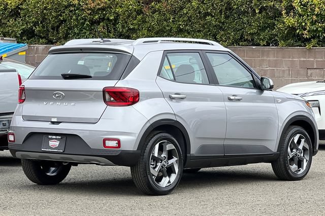 New 2026 Hyundai Venue SEL FWD image 6