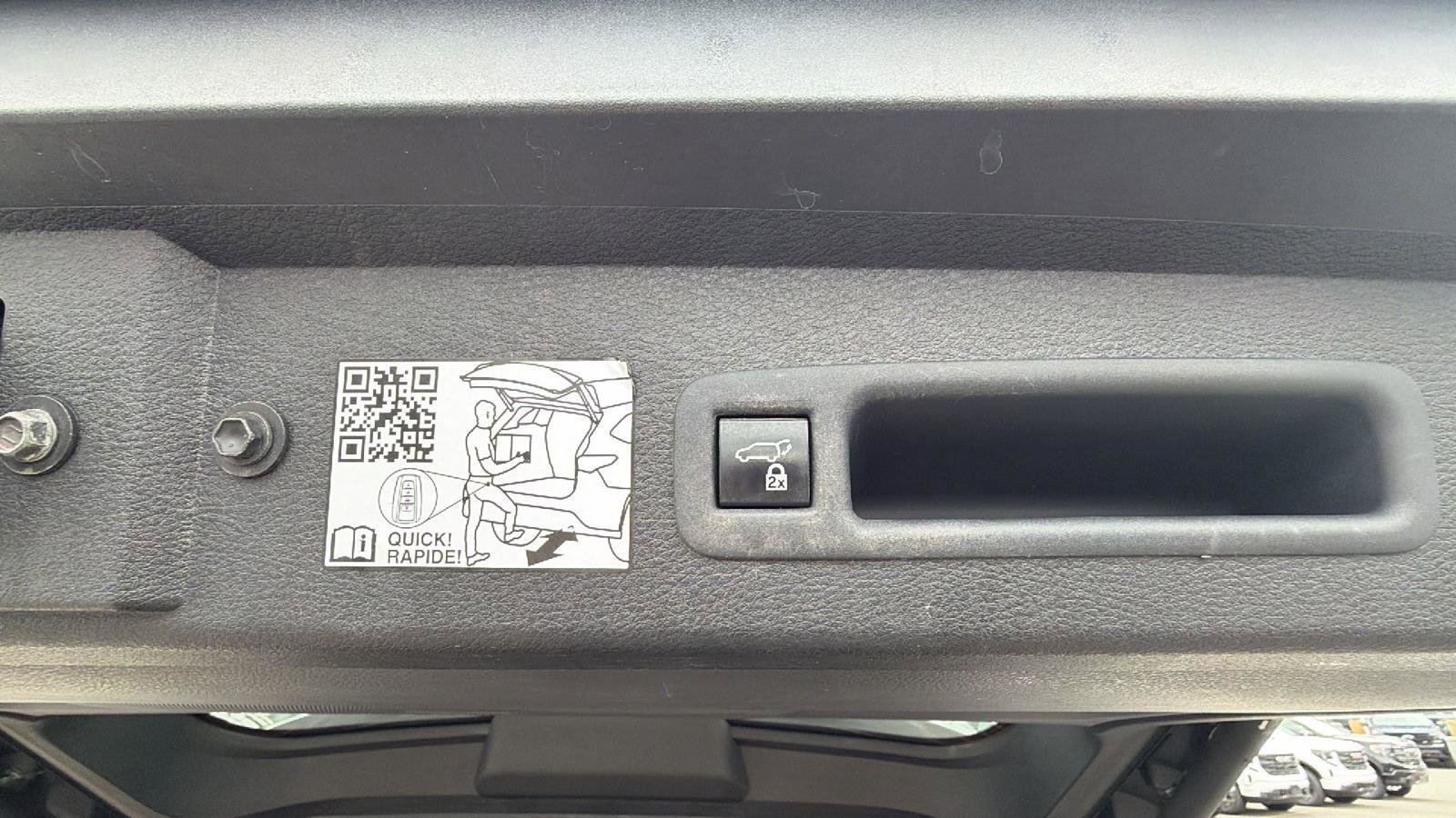 Used 2024 Toyota Sienna XLE w/ XLE Plus Package image 13