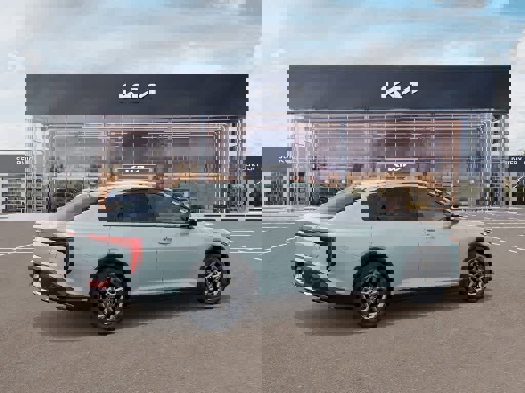 New 2026 Kia K4 LXS image 6