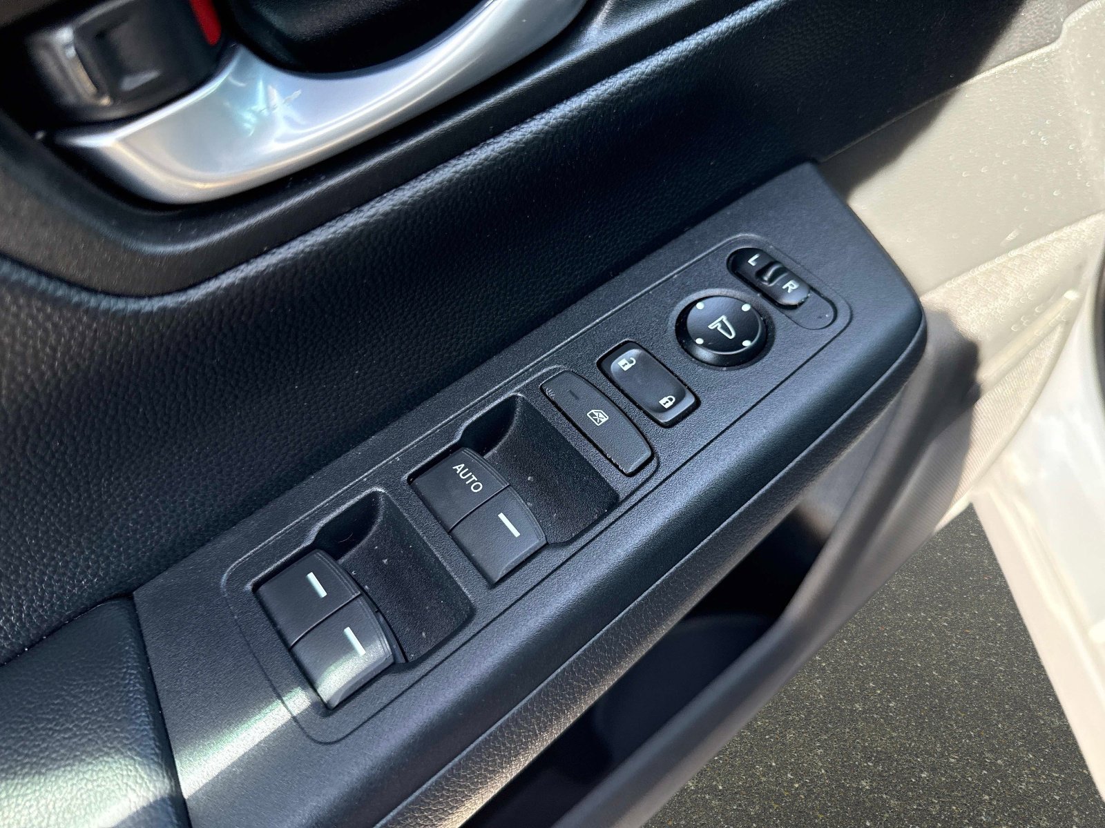 Certified 2023 Honda CR-V LX image 18