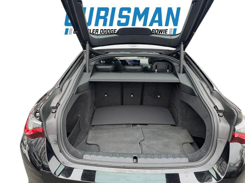 Used 2024 BMW i4 xDrive40i image 27