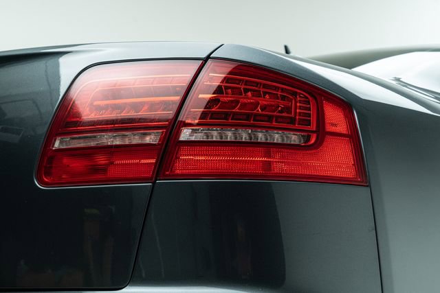 Used 2009 Audi S8 image 15
