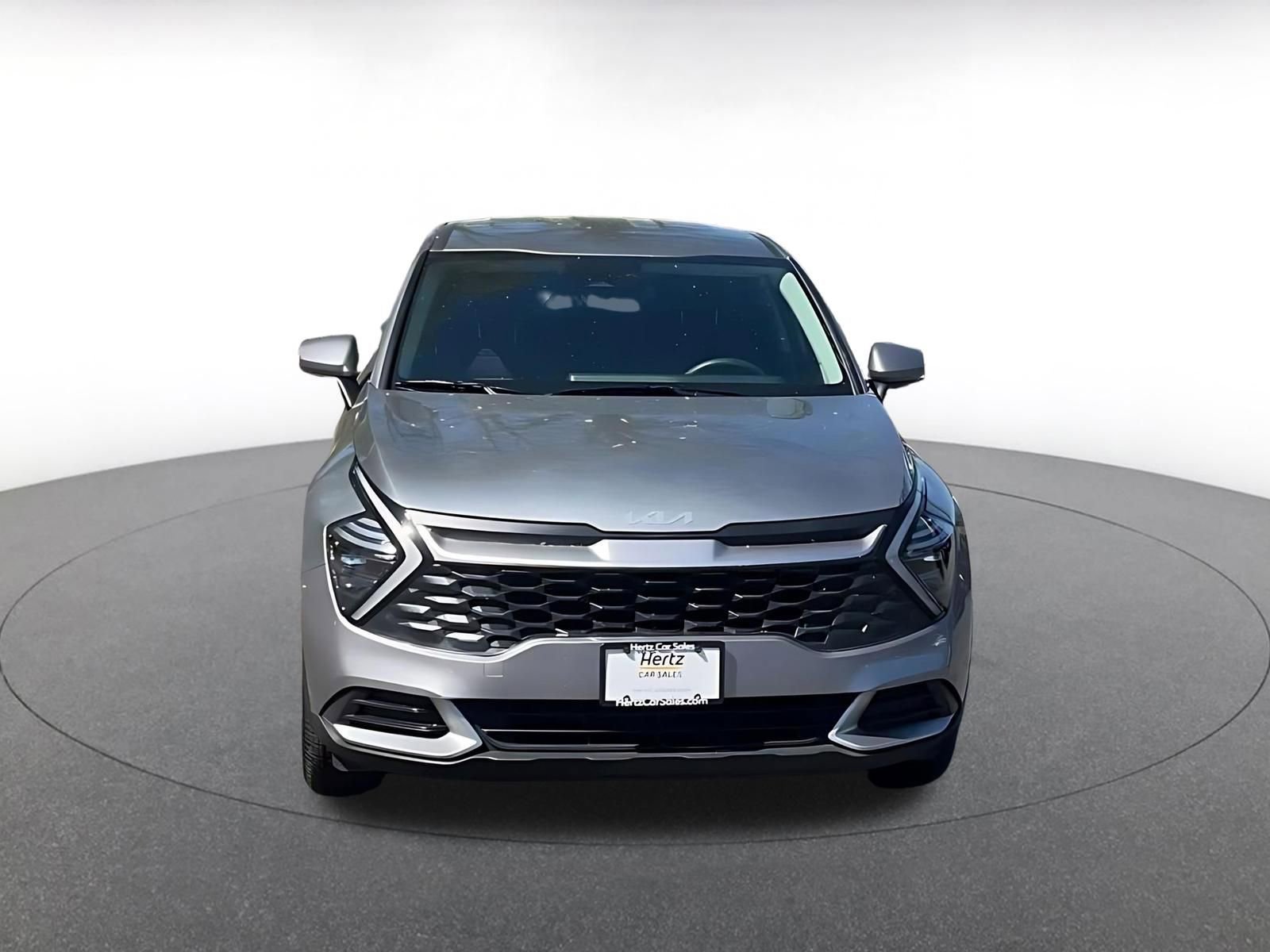 Used 2025 Kia Sportage LX image 4