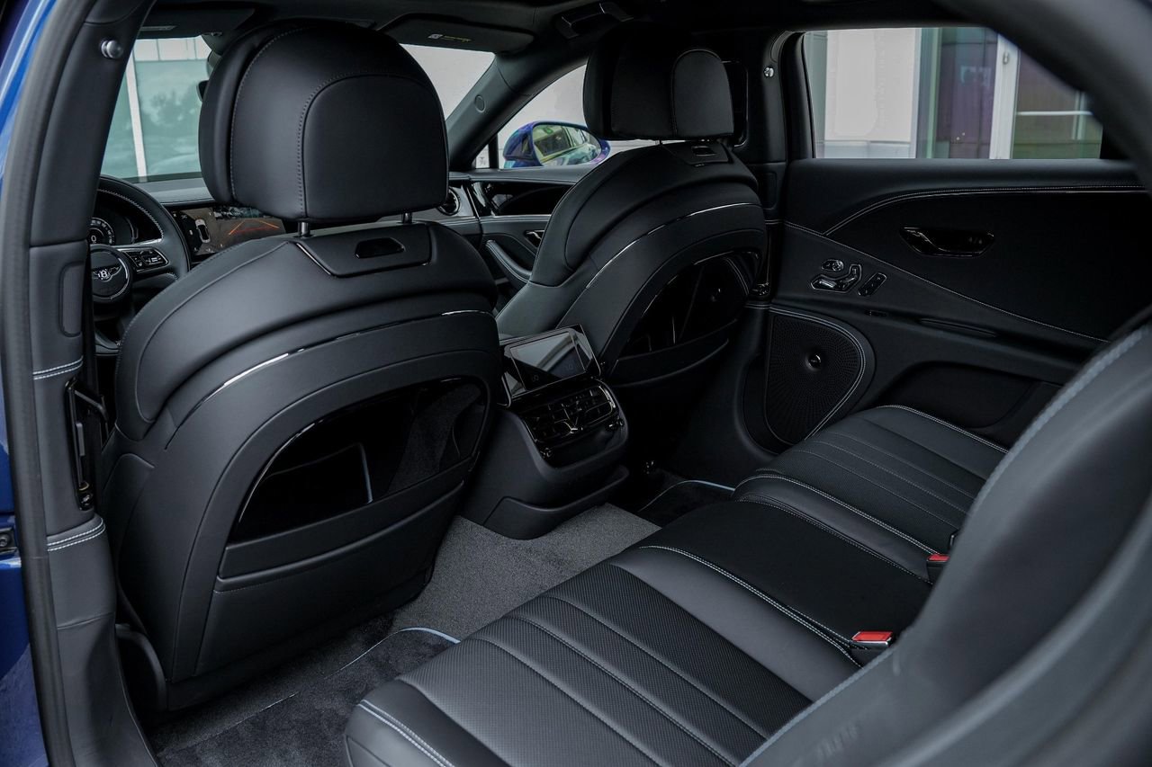 New 2025 Bentley Flying Spur Plug-In Hybrid AWD/4WD image 39