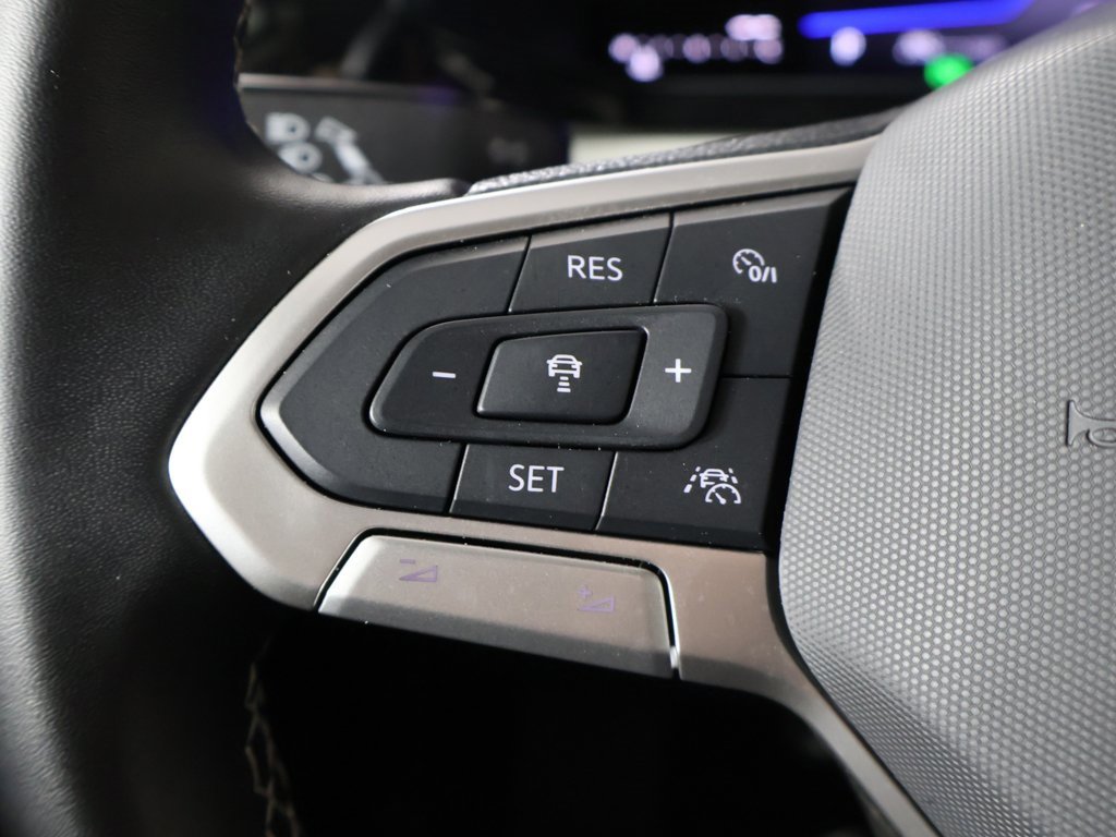 Used 2025 Volkswagen Taos S image 37