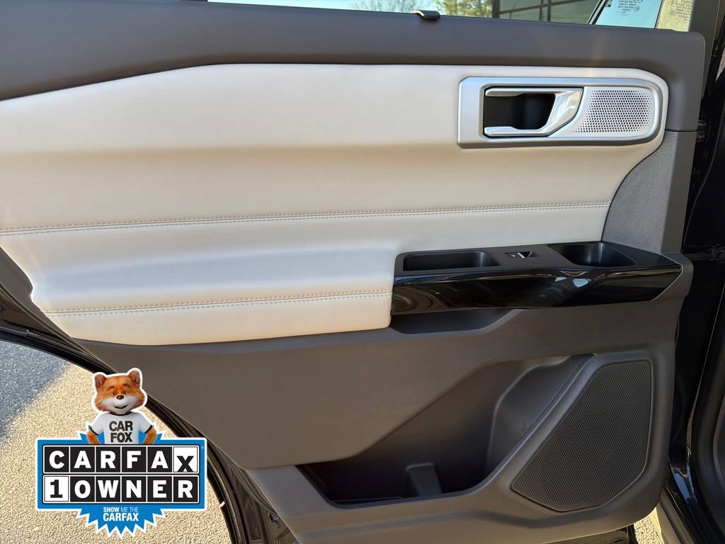 Used 2022 Ford Explorer Platinum w/ Equipment Group 601A image 33
