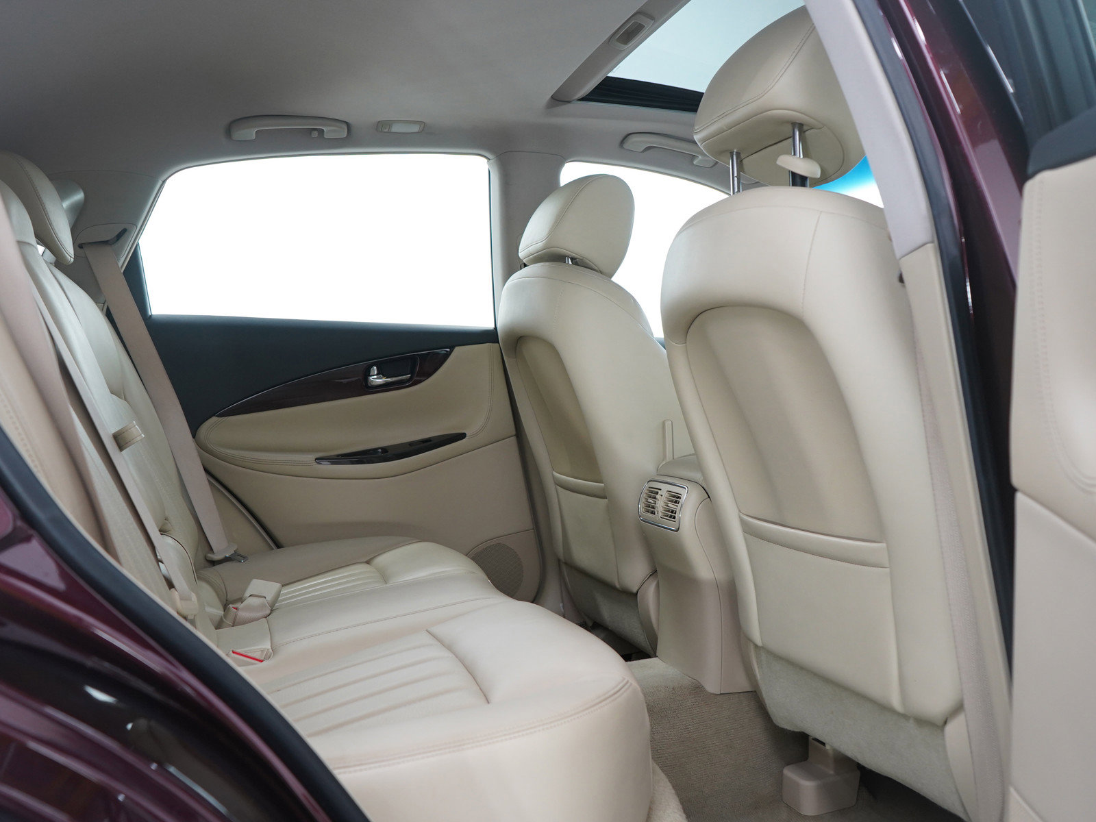 Used 2017 INFINITI QX50 AWD w/ Premium Plus Package image 12