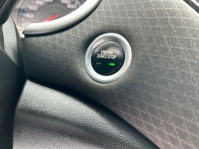 Used 2022 Chevrolet Malibu LT FWD image 18