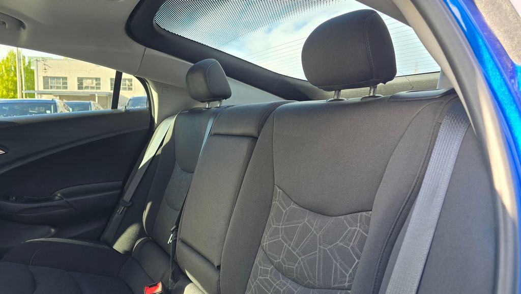 Used 2018 Chevrolet Volt LT image 17