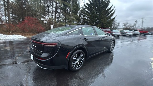 Used 2024 Toyota Crown Limited image 29