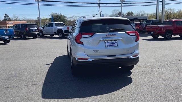 Certified 2022 GMC Terrain SLT image 7