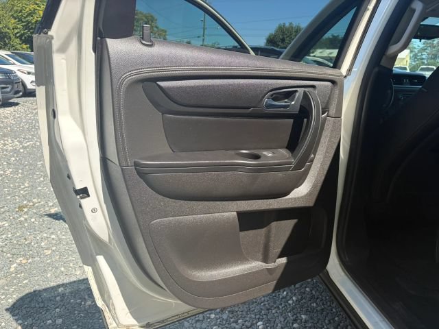 Used 2014 Chevrolet Traverse LT AWD/4WD image 18