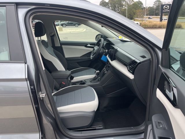 New 2026 Volkswagen Taos S image 26