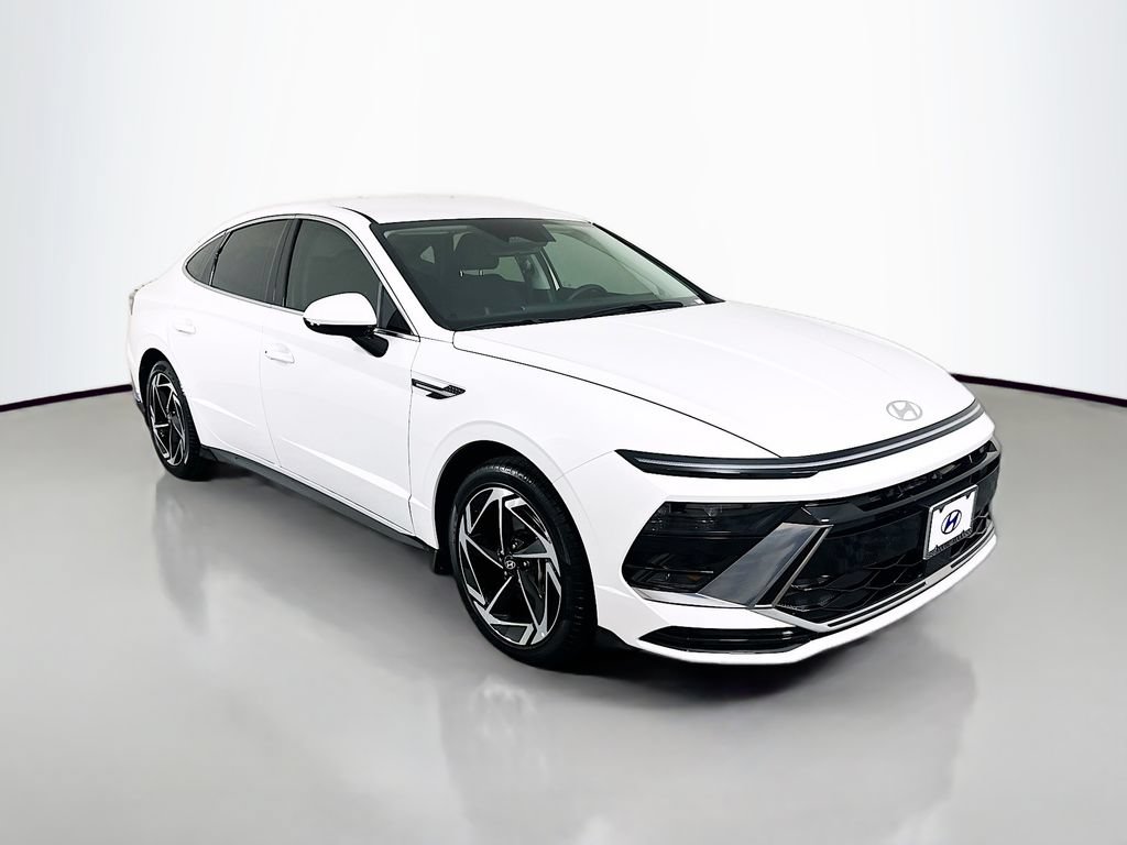 New 2026 Hyundai Sonata SEL FWD image 3