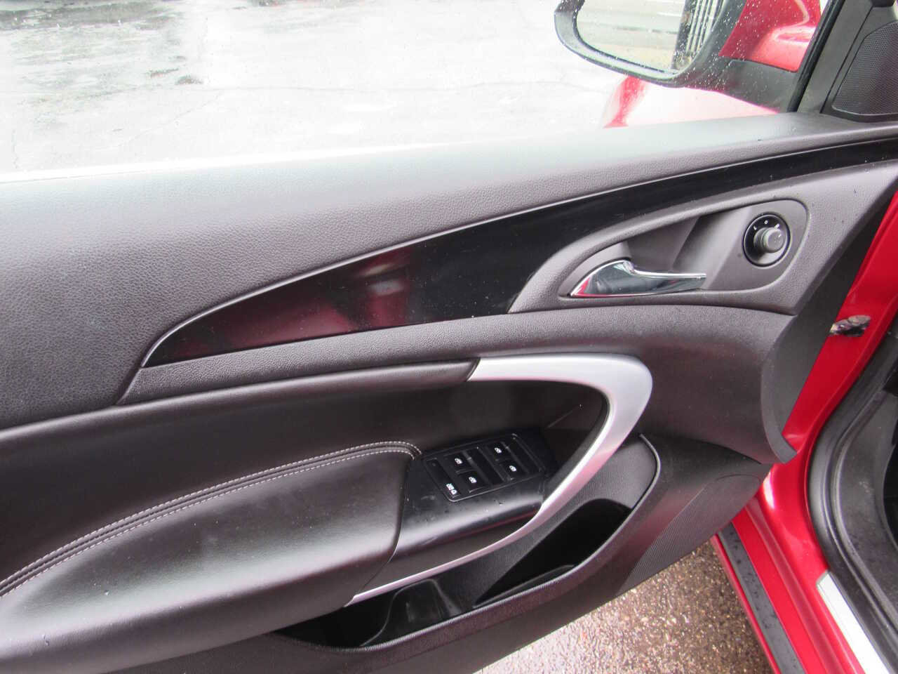 Used 2013 Buick Regal Premium image 8