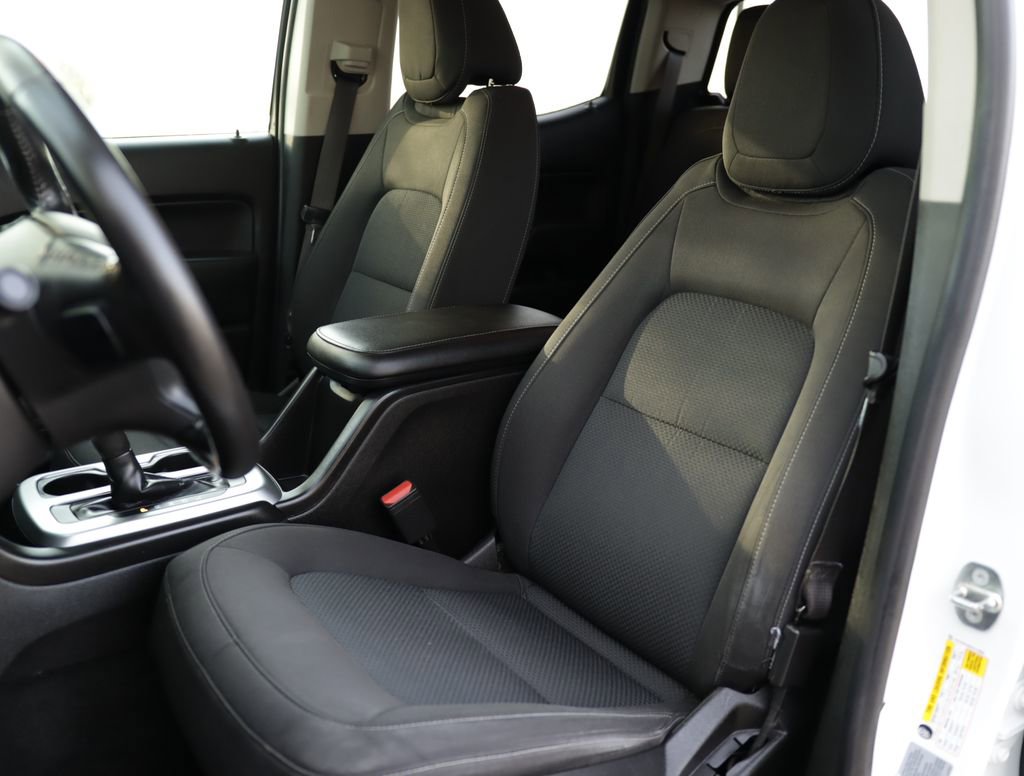 Used 2017 Chevrolet Colorado LT w/ LT Convenience Package image 21