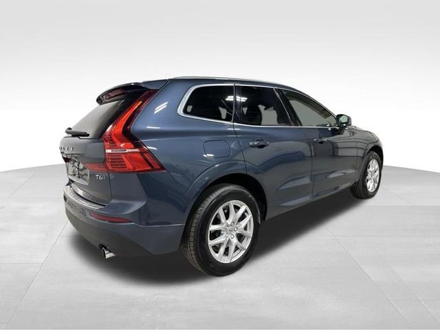 Used 2021 Volvo XC60 T6 Momentum image 6