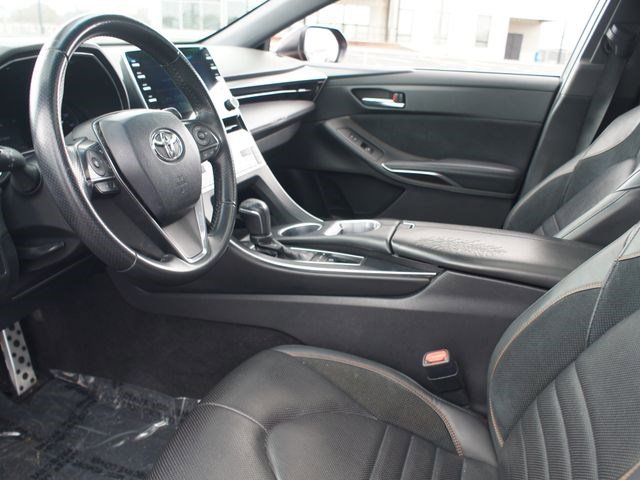 Used 2019 Toyota Avalon XSE image 14