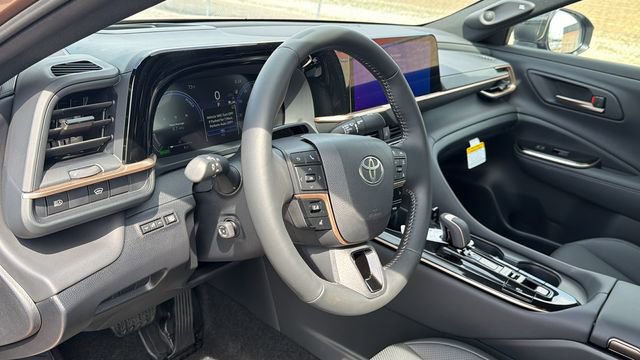 New 2026 Toyota Crown Platinum image 12