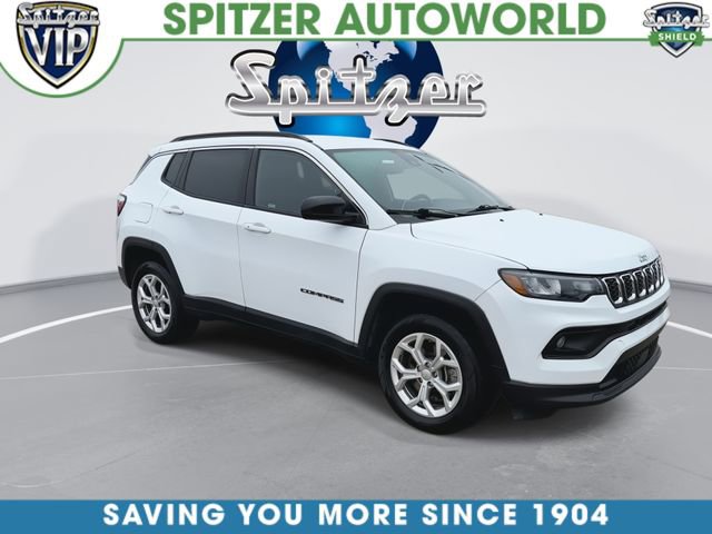 Used 2024 Jeep Compass Latitude image 2