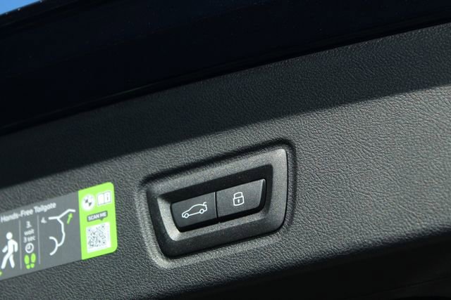 New 2026 BMW i4 xDrive40i w/ Premium Package image 9