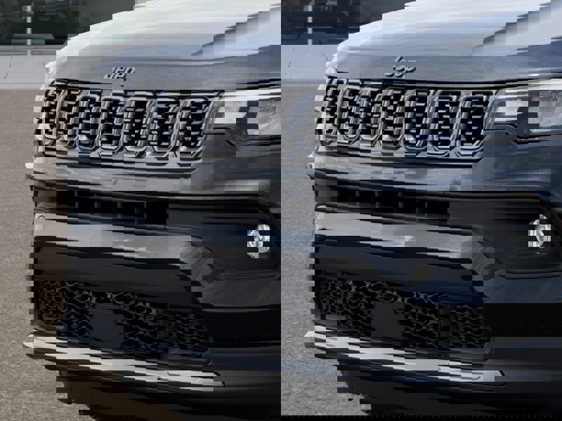 New 2026 Jeep Compass Latitude image 11