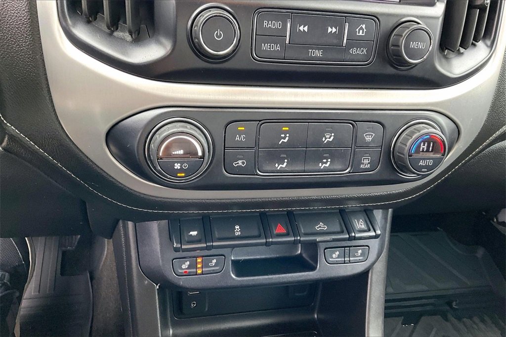 Used 2015 GMC Canyon SLT image 32