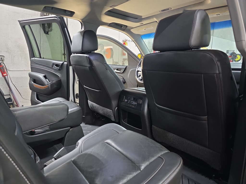 Used 2018 Chevrolet Suburban Premier AWD/4WD image 11