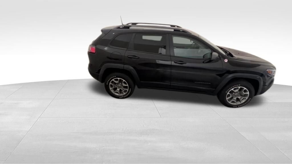 Used 2020 Jeep Cherokee Trailhawk image 14