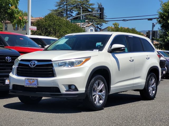 Used 2014 Toyota Highlander Plus FWD image 10