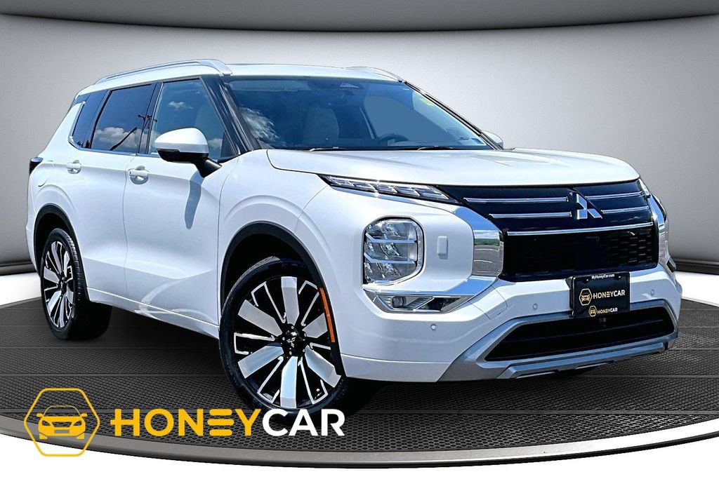 Used 2025 Mitsubishi Outlander SEL AWD/4WD image 1