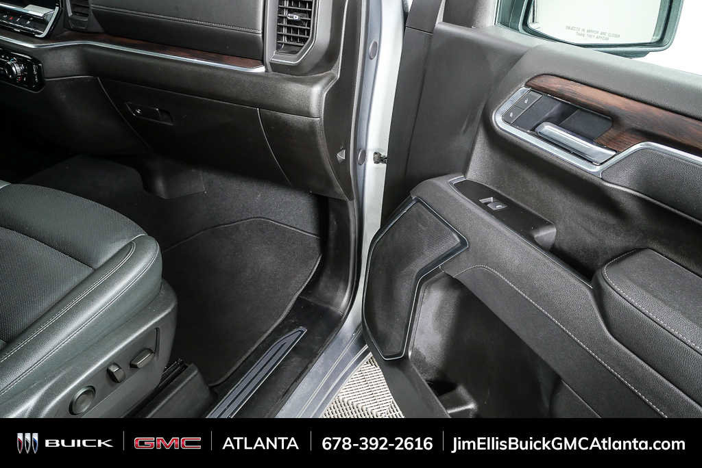 Used 2025 GMC Sierra 1500 SLT AWD/4WD image 22