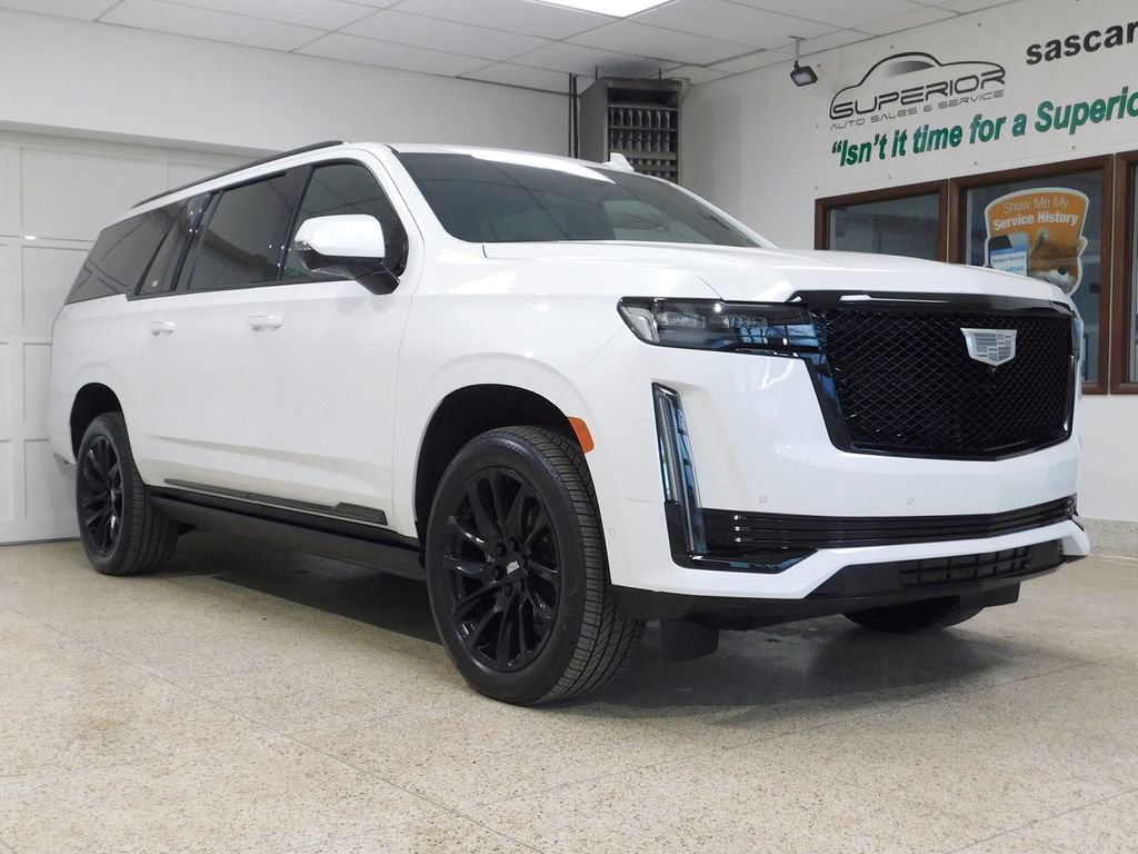 Used 2024 Cadillac Escalade ESV Sport w/ LPO, ONYX Package image 6