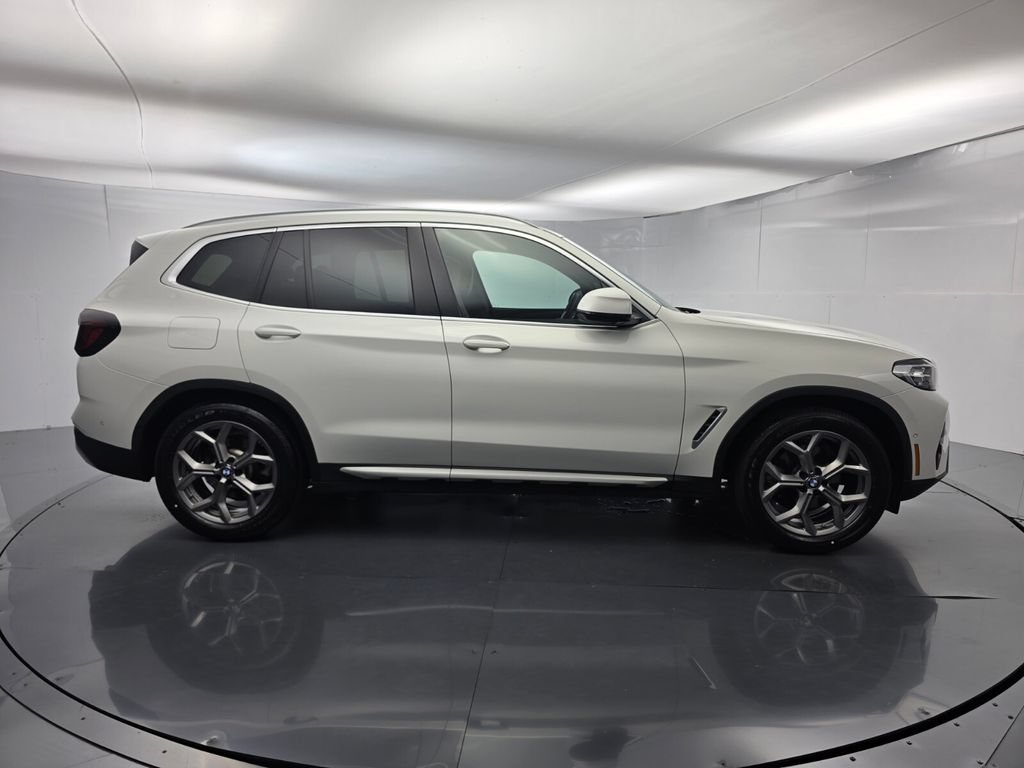 Certified 2024 BMW X3 sDrive30i w/ Premium Package RWD image 3