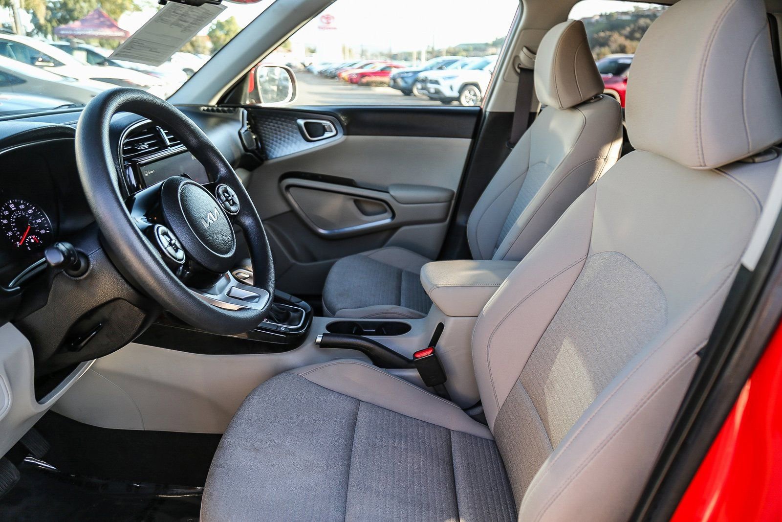 Used 2022 Kia Soul S image 19