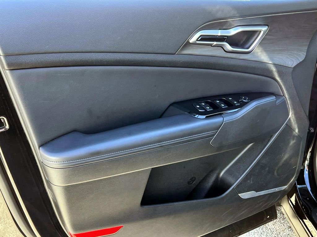 Used 2023 Kia Sportage X-Line w/ X-Line Premium Package image 15