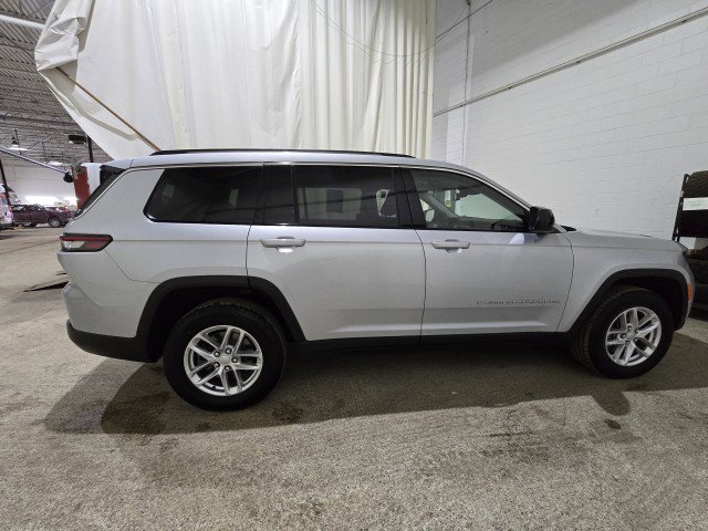 Used 2023 Jeep Grand Cherokee L Laredo image 7