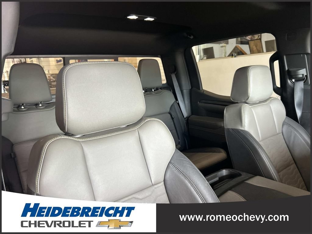 Used 2024 Chevrolet Silverado 1500 ZR2 w/ Technology Package AWD/4WD image 34