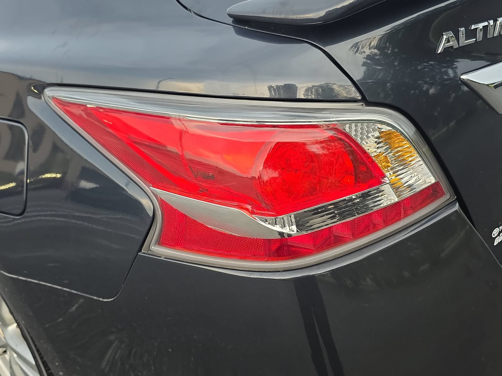 Used 2015 Nissan Altima 3.5 SL FWD image 33