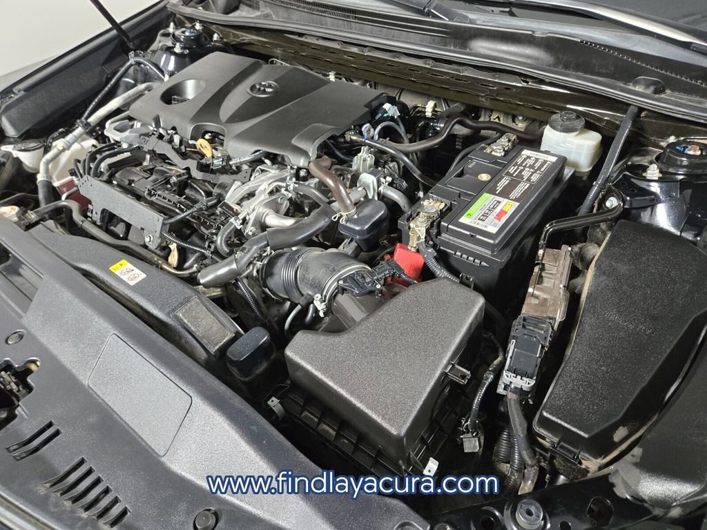 Used 2018 Toyota Camry SE image 19